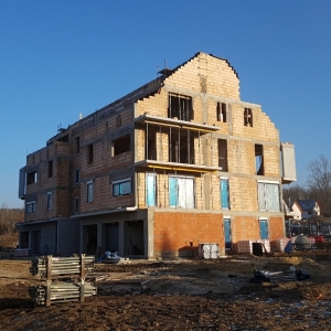 Tuz przed zadaszeniem_4