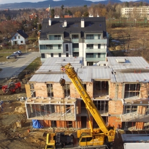 Budynek P-2 kolejny strop ustawiony_3